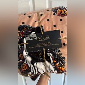 Rachel Roy - Ghost Reading Blanket